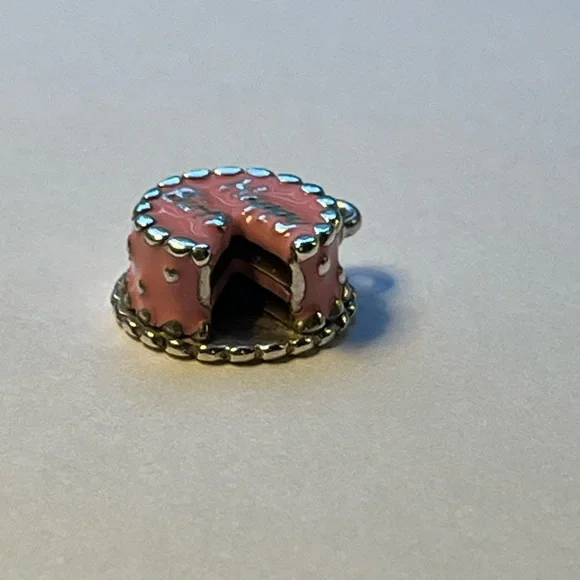 Adorable james avery enamel birthday cake charm🎂🎂🎂🎂🎂🎂🎂🎂 - Picture 4 of 6